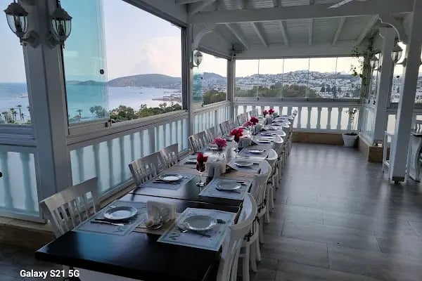 ANNALIVIA RESTAURANT GUMBET - Resim 2
