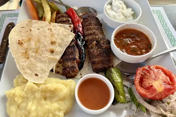 ANNALIVIA RESTAURANT GUMBET - Resim 4