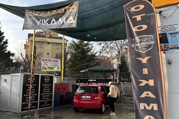 RESTO ARAÇ YENİLEME MERKEZİ OTO YIKAMA &amp; CAM FİLMİ - Resim 1