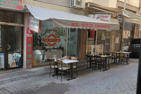 Karşıyaka Begonvil Pansiyon Konaklama - Resim 19