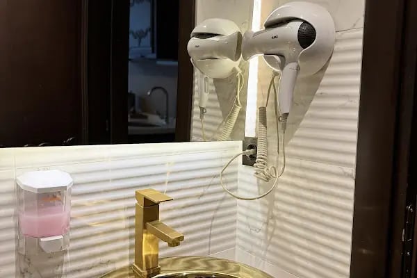 Karşıyaka Begonvil Pansiyon Konaklama - Resim 3