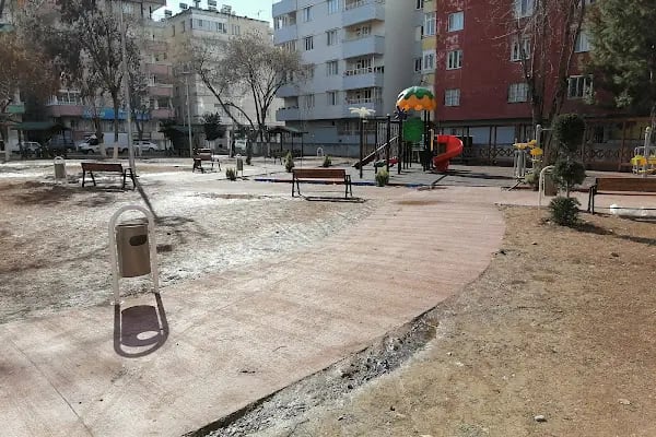 Suphi Sözmen Parkı - Resim 4