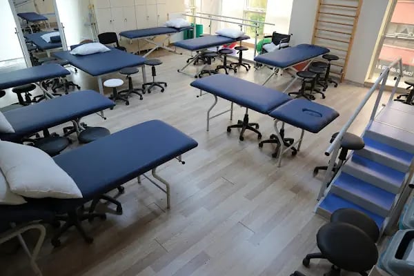 Yüksek İhtisas Üniversitesi - 100. Yıl Yerleşkesi (Tıp Fakültesi) - Resim 8