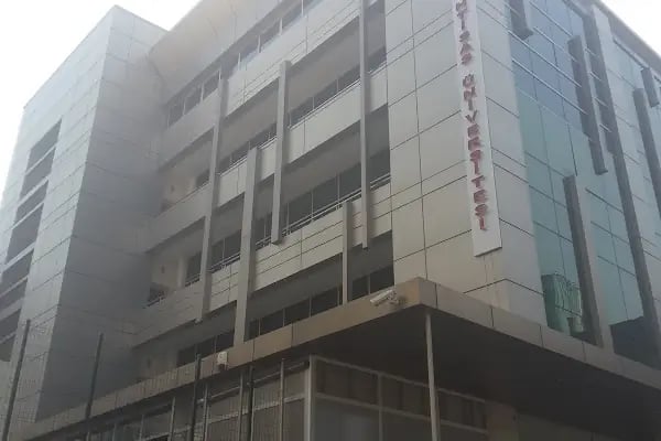 Yüksek İhtisas Üniversitesi - 100. Yıl Yerleşkesi (Tıp Fakültesi) - Resim 9