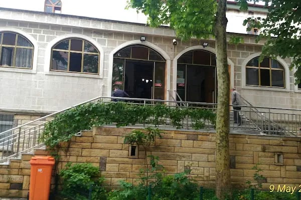 Cevizli Çınar Camii - Resim 19