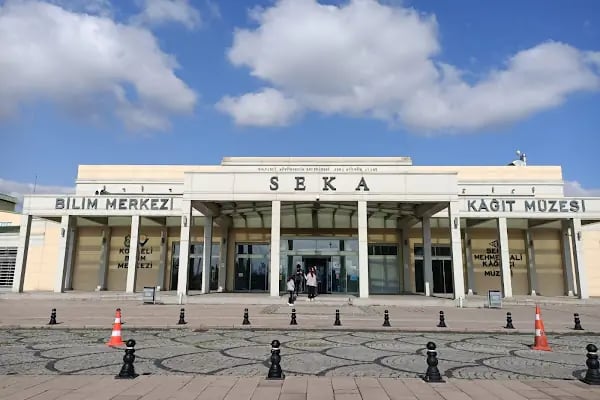 KBB Halk Kütüphanesi - Resim 4