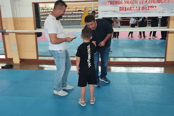 Cemal alpman cimnastik salonu - Resim 9
