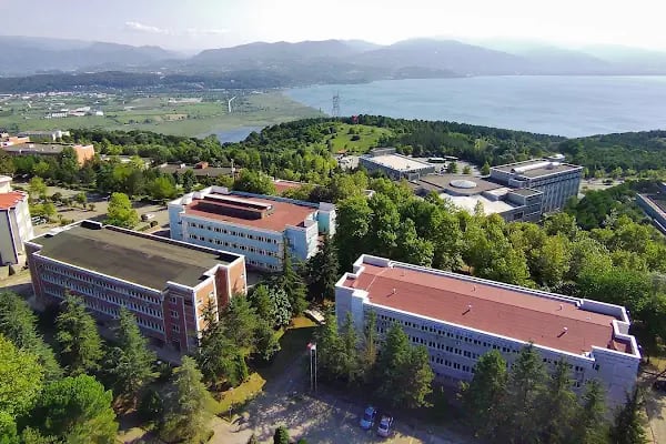 Sakarya Üniversitesi - Resim 3