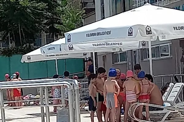 Dr. Sadık Ahmet Yüzme Havuzu - Resim 11