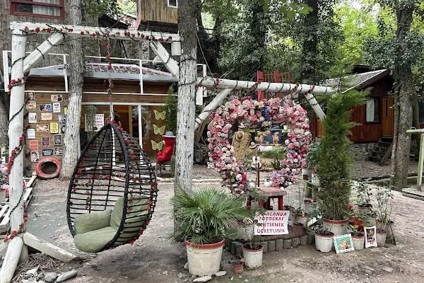 Beşkayalar Camping - Resim 18