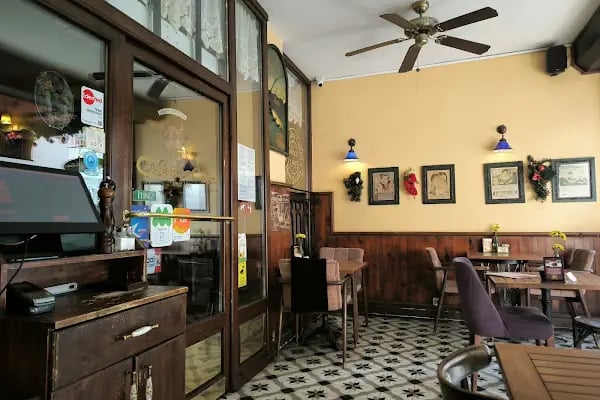 Cafe des Cafes - Resim 9