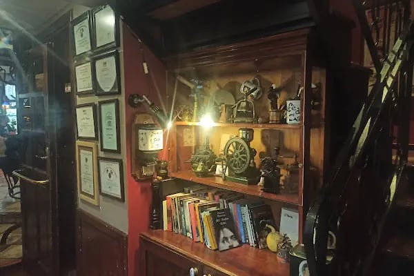 Cafe des Cafes - Resim 17