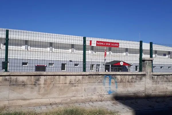 Yakınca Spor Salonu - Resim 12