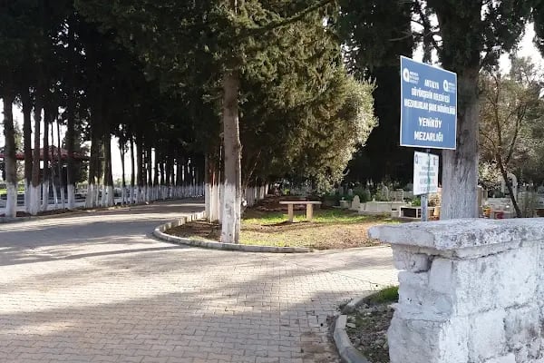 Yeniköy Mezarlığı - Resim 8