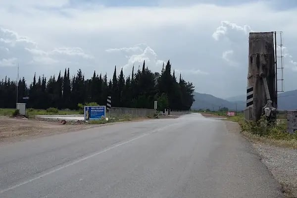 Yeniköy Mezarlığı - Resim 11