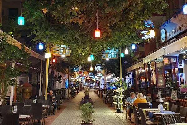 Kleopatra Restaurant kebab grill pizza steak - Resim 17