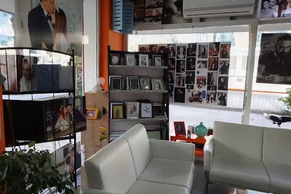 Zümrüt Fotoğraf Stüdyoları - Resim 4