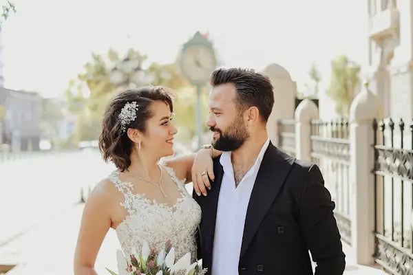 Stüdyo AYÇA Vesikalık - Biyometrik(Ehliyet,Kimlik,Pasaport,Vize) Çekim Noktası - Resim 13