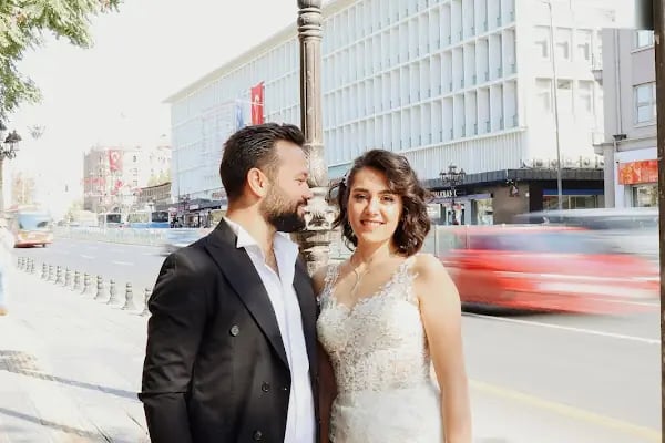 Stüdyo AYÇA Vesikalık - Biyometrik(Ehliyet,Kimlik,Pasaport,Vize) Çekim Noktası - Resim 19