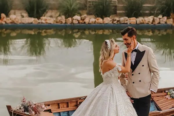 Stüdyo AYÇA Vesikalık - Biyometrik(Ehliyet,Kimlik,Pasaport,Vize) Çekim Noktası - Resim 4