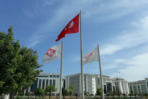 Başkent Üniversitesi Adana Uyg. ve Araşt. Merkezi Kışla Sağlık Yerleşkesi - Resim 16