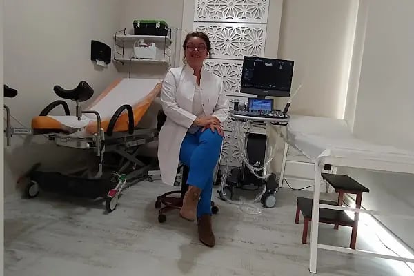 Op. Dr. Lütfiye Tomak - Resim 9