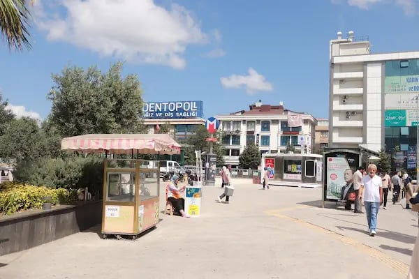 Çarşı Metro Durağı - Resim 4