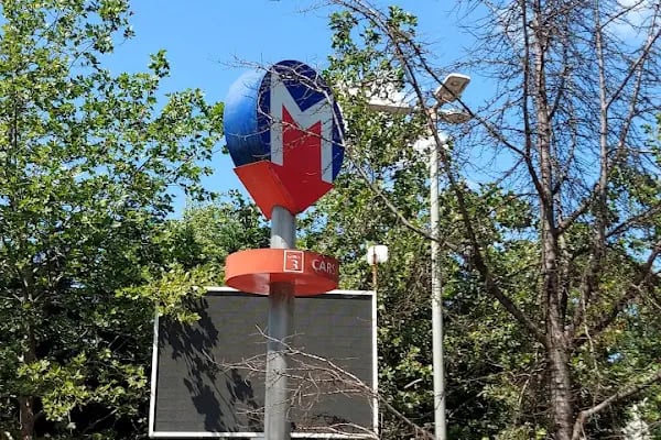 Çarşı Metro Durağı - Resim 18