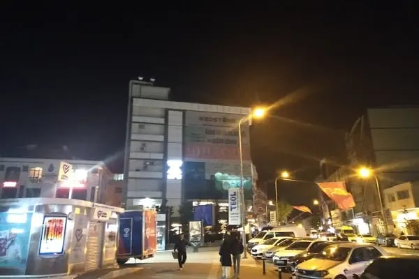 Çarşı Metro Durağı - Resim 10