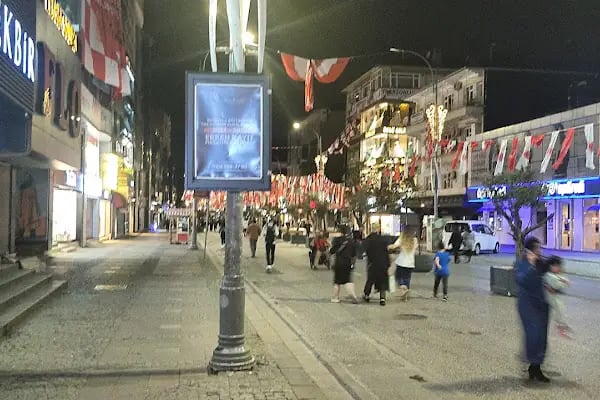 Çarşı Metro Durağı - Resim 19