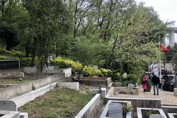Uskumru Köyü Mezarlığı - Resim 4