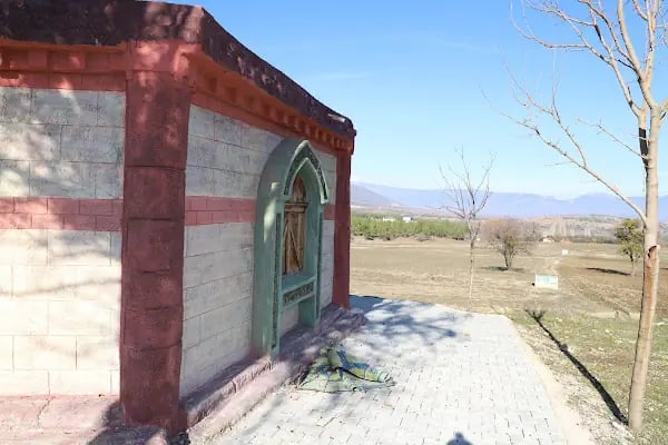 Taşkın dede türbesi - Resim 19