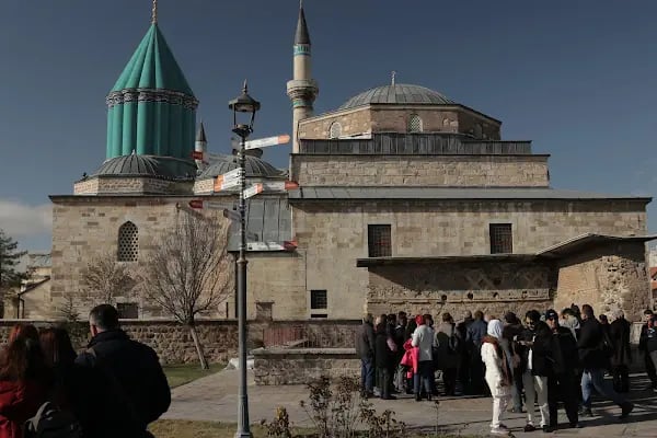 Mevlana Kültür Merkez Otoparkı - Resim 6