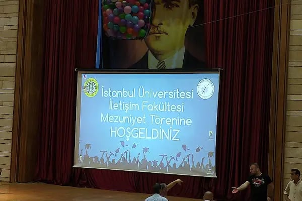 Dr. Cemil Bilsel Konferans Salonu - Resim 9
