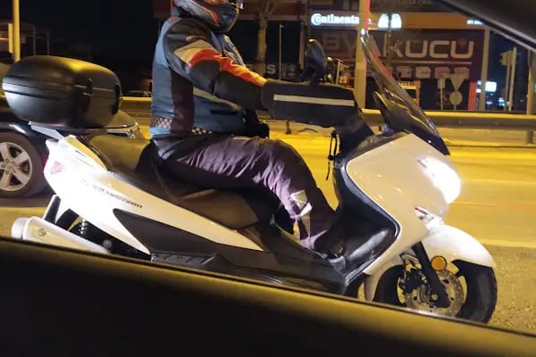 Adapazarı Nöbetçi Eczane Moto Kuryesi - Resim 7