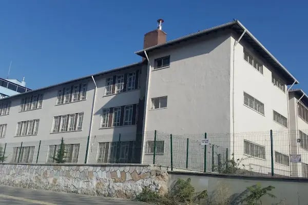 Atilla İlkokulu - Resim 2