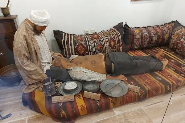 Manisa Celal Bayar Üniversitesi Ayşe Hafsa Sultan Tıp Tarihi Müzesi - Resim 5