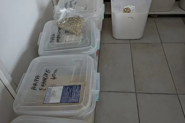 Özgürcanlar Un ve Yem - Resim 2