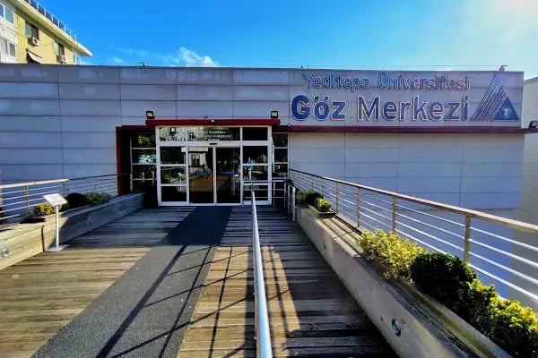 Yeditepe Üniversitesi Göz Merkezi - Resim 7