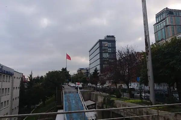 Yeditepe Üniversitesi Göz Merkezi - Resim 13