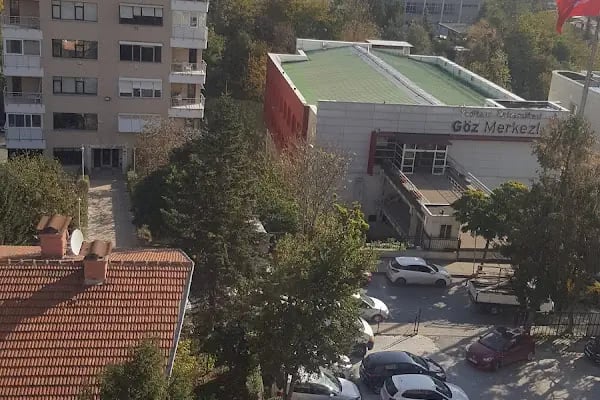 Yeditepe Üniversitesi Göz Merkezi - Resim 16