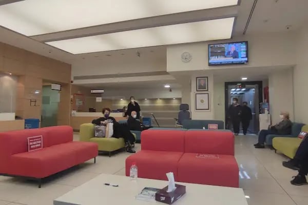 Yeditepe Üniversitesi Göz Merkezi - Resim 20
