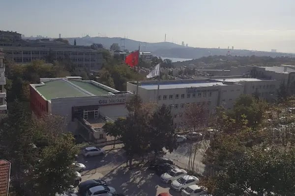 Yeditepe Üniversitesi Göz Merkezi - Resim 3