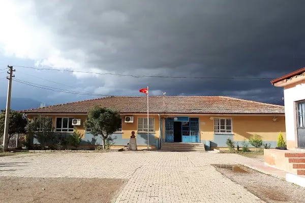Yazıkent Mürşide Akçay İlkokulu - Resim 2