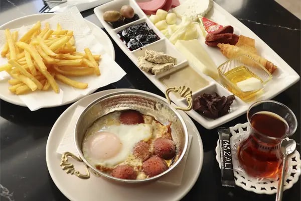 Mazali Restaurant - Resim 3
