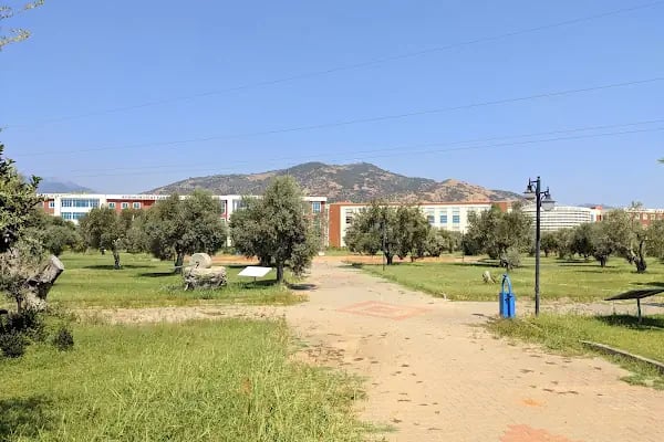 Fen Edebiyat Fakültesi ( İnsan ve Toplum Bilimleri Fakültesi- Fen Fakültesi ) - Resim 8