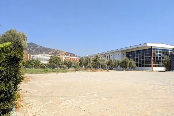 Fen Edebiyat Fakültesi ( İnsan ve Toplum Bilimleri Fakültesi- Fen Fakültesi ) - Resim 4