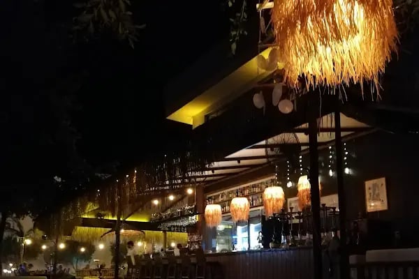 Green Garden Restaurant and Bar - Resim 9