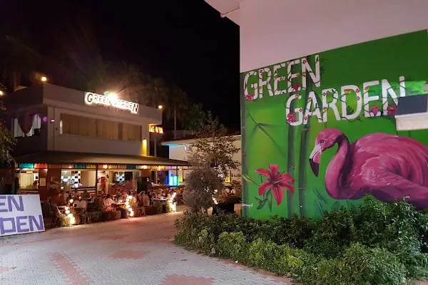 Green Garden Restaurant and Bar - Resim 2