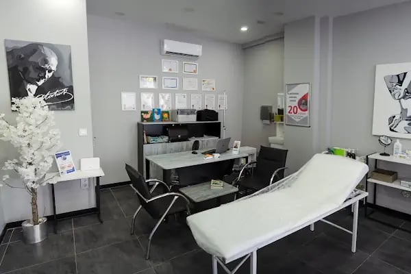 Op. Dr. Can Pamukcu Göz Kliniği, Göz Kapağı Hastalıkları ve estetiği, Protez Göz, Göz Tembelliği, Şaşılık, fraksiyonel lazer - Resim 7